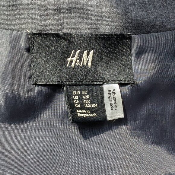 H&M Men’s Gray Suit Vest Size 42R EUR 52 Formal Dress Waistcoat Adjustable Back - Picture 2 of 6